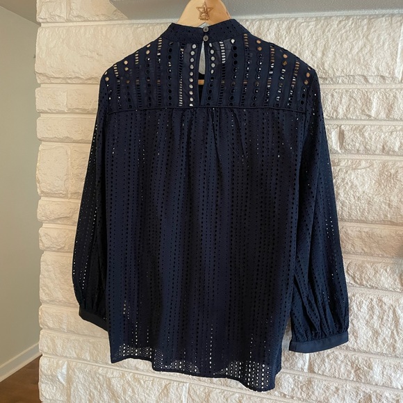 *NWT* Banana Republic Navy Mock Neck Eyelet Lace Blouse - Picture 7 of 10